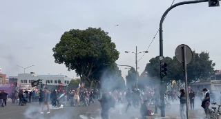 Corteo per Gaza a Torino: "Siamo 100mila". Tensione alle OGR e davanti a Leonardo